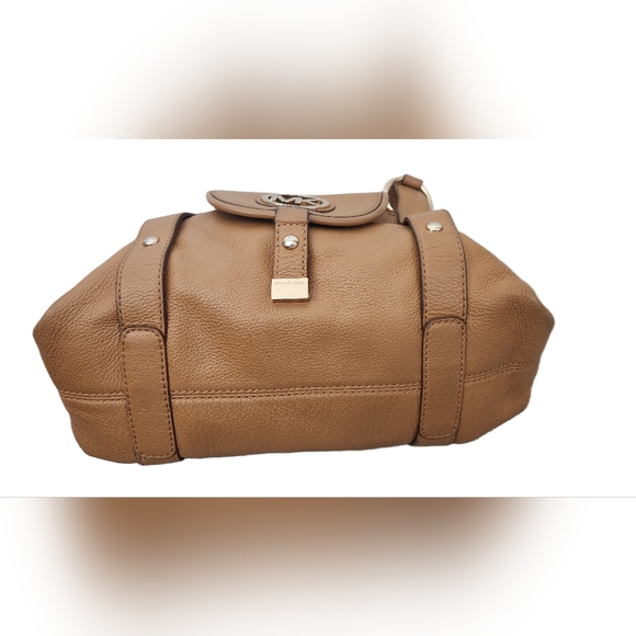 Michael Kors Fulton Large LeatherSatchel - Peanut Color - Picture 3 of 9